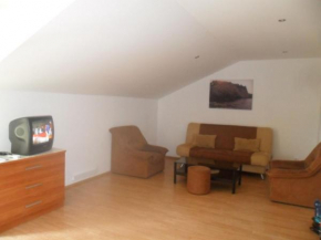 Отель Attractive apartment in Dubrovni with balcony  Лопуд